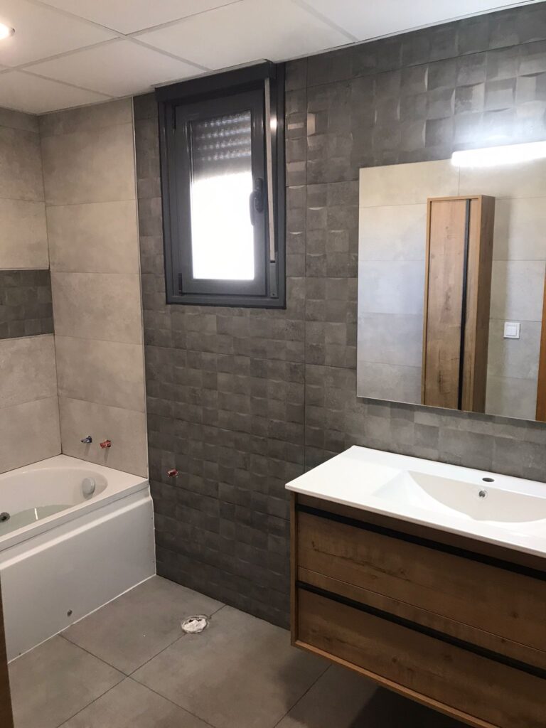 Reformas banos Baix Llobregat
